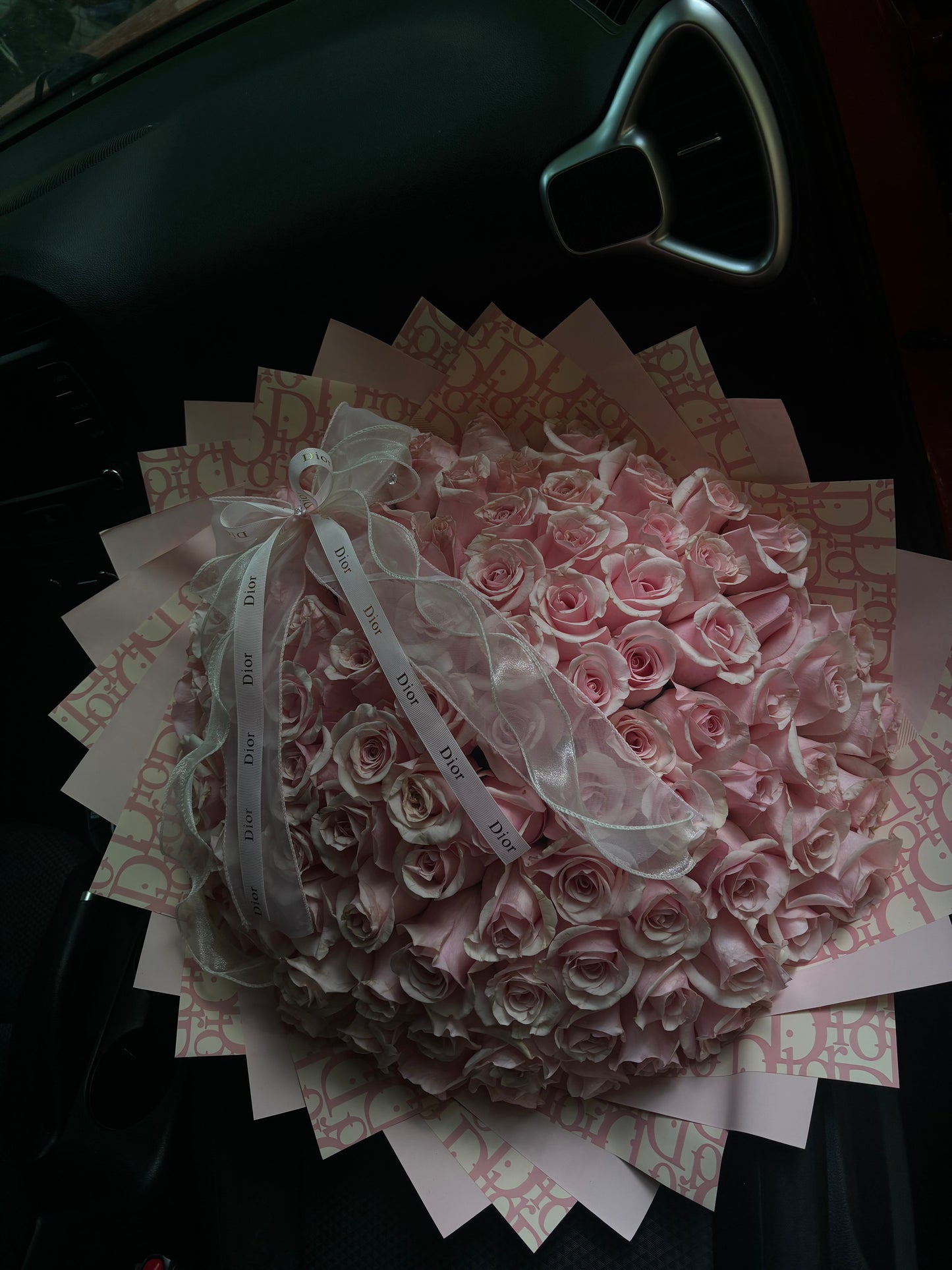 100 Roses